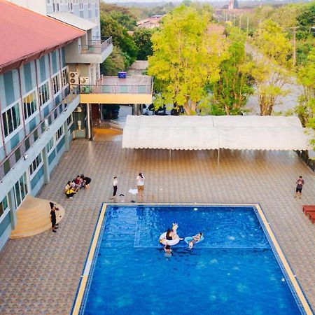 Sky View Hotel Buri Ram Eksteriør billede
